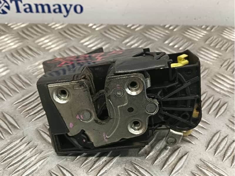 Recambio de cerradura puerta delantera izquierda para dacia sandero referencia OEM IAM   