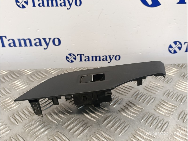 Recambio de mando elevalunas trasero izquierdo para toyota rav4 referencia OEM IAM 7427242110  