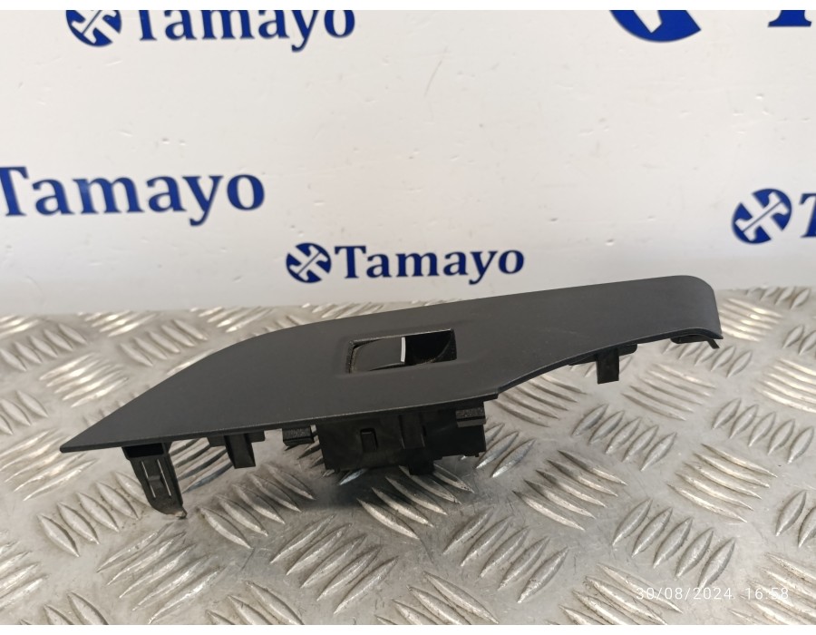 Recambio de mando elevalunas trasero izquierdo para toyota rav4 referencia OEM IAM 7427242110  