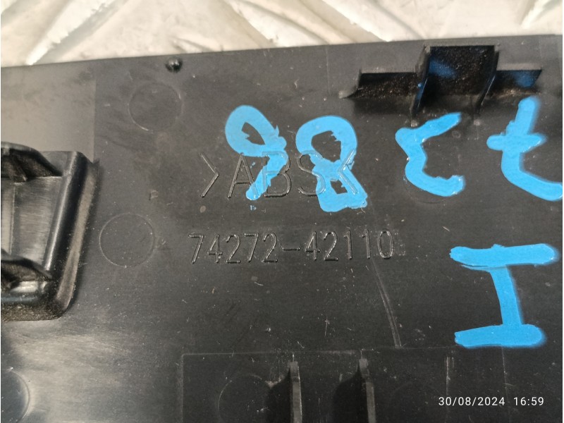 Recambio de mando elevalunas trasero izquierdo para toyota rav4 referencia OEM IAM 7427242110  