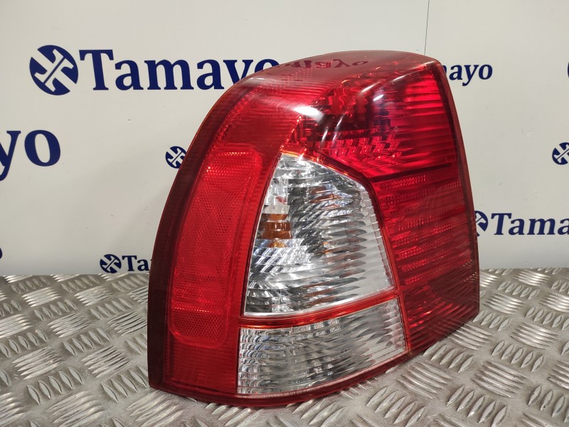 Recambio de piloto trasero izquierdo para kia shuma ii 1.6 cat referencia OEM IAM   