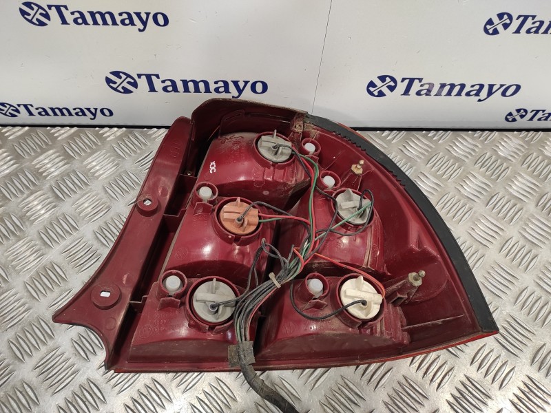 Recambio de piloto trasero izquierdo para kia shuma ii 1.6 cat referencia OEM IAM   