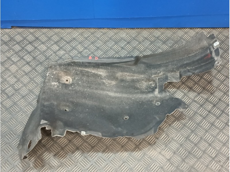 Recambio de plastico paso rueda delantero derecho para bmw serie 6 coupe (f13) (....) referencia OEM IAM 51717224484  17370110