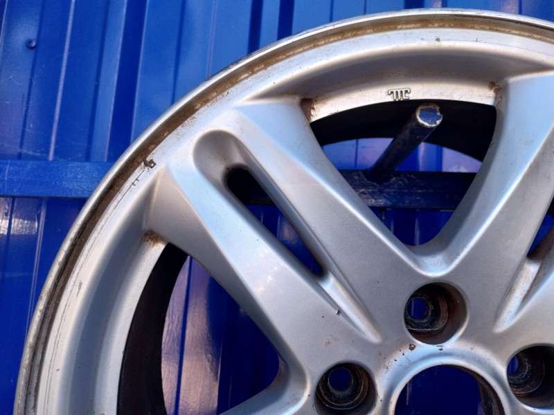 Recambio de llanta para hyundai santa fe (bm) 2.2 crdi style 4x4 referencia OEM IAM 52910-2B370  