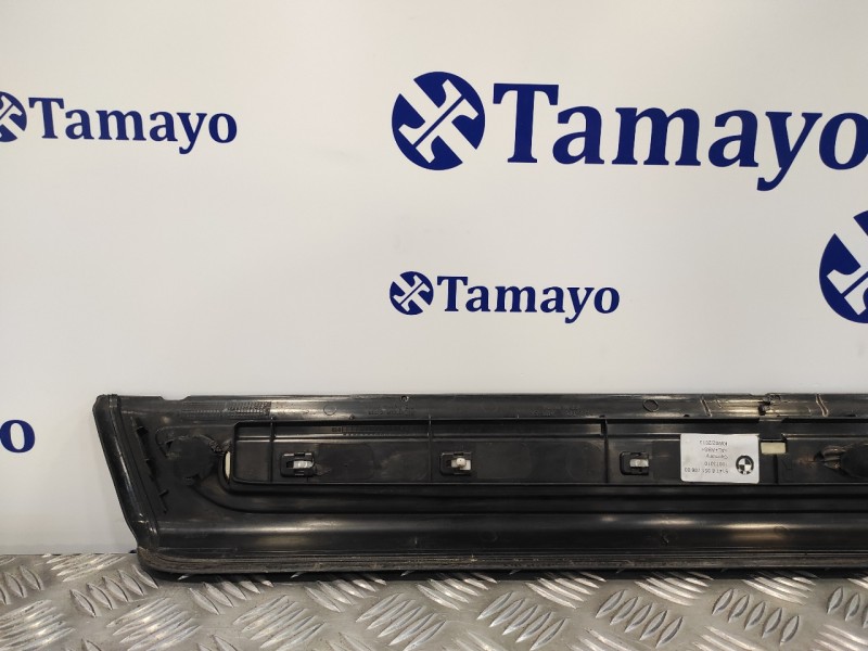Recambio de molduras delanteras para bmw serie 6 coupe (f13) (....) referencia OEM IAM 10073010  5147805170503
