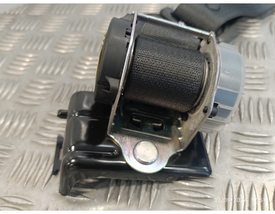 Recambio de cinturon seguridad trasero izquierdo para opel astra j lim. 2.0 16v cdti referencia OEM IAM 616569200B  