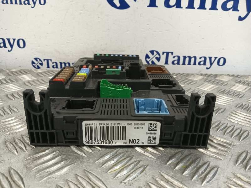 Recambio de caja reles / fusibles para citroën c4 cactus referencia OEM IAM 9807531680  