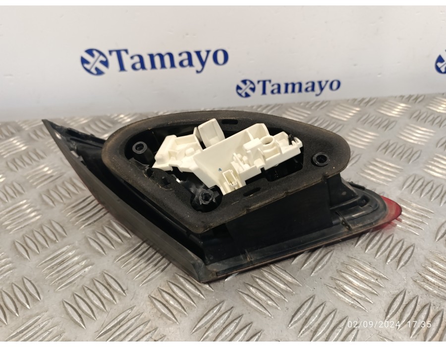 Recambio de piloto trasero derecho interior para opel astra j lim. 2.0 16v cdti referencia OEM IAM   