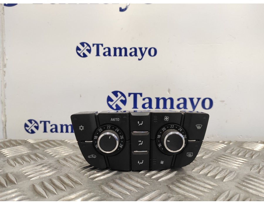 Recambio de mando climatizador para opel astra j lim. 2.0 16v cdti referencia OEM IAM 28265987  13343707