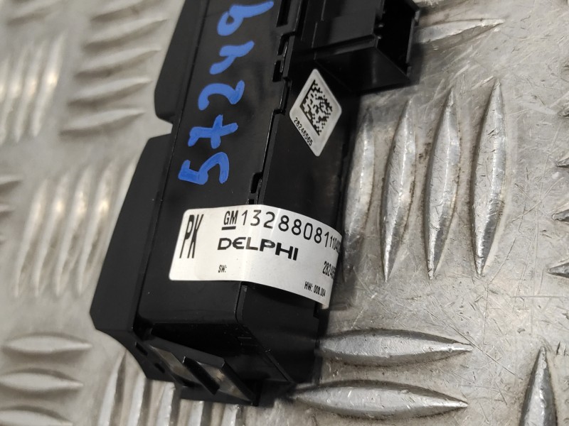 Recambio de interruptor para opel astra j lim. 2.0 16v cdti referencia OEM IAM 28246565  13288081