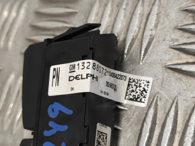 Recambio de interruptor para opel astra j lim. 2.0 16v cdti referencia OEM IAM 28246571  13288072