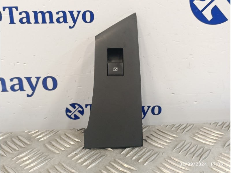 Recambio de mando elevalunas delantero derecho para opel astra j lim. 2.0 16v cdti referencia OEM IAM 13301886  
