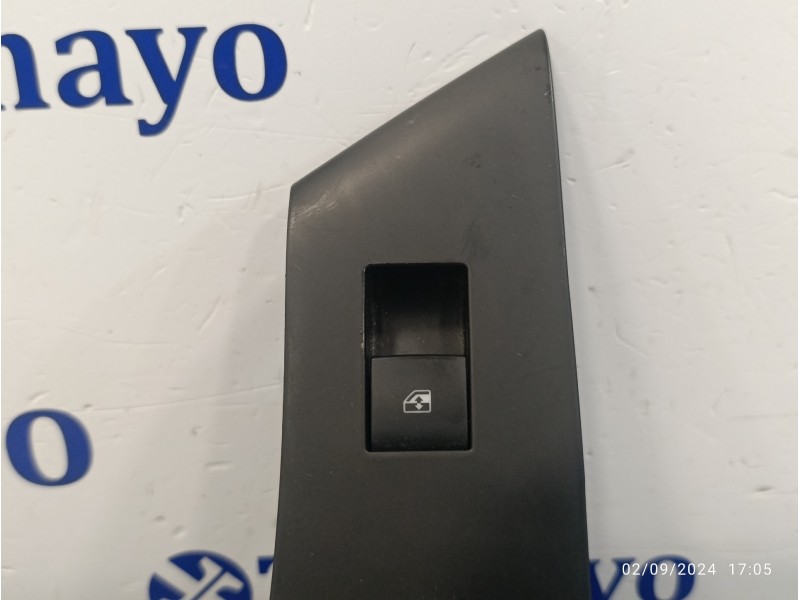 Recambio de mando elevalunas delantero derecho para opel astra j lim. 2.0 16v cdti referencia OEM IAM 13301886  