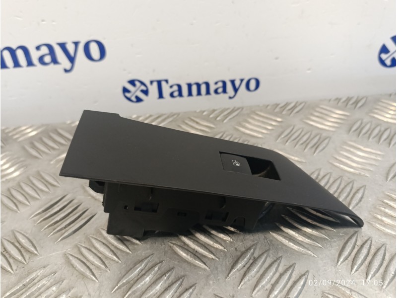 Recambio de mando elevalunas delantero derecho para opel astra j lim. 2.0 16v cdti referencia OEM IAM 13301886  