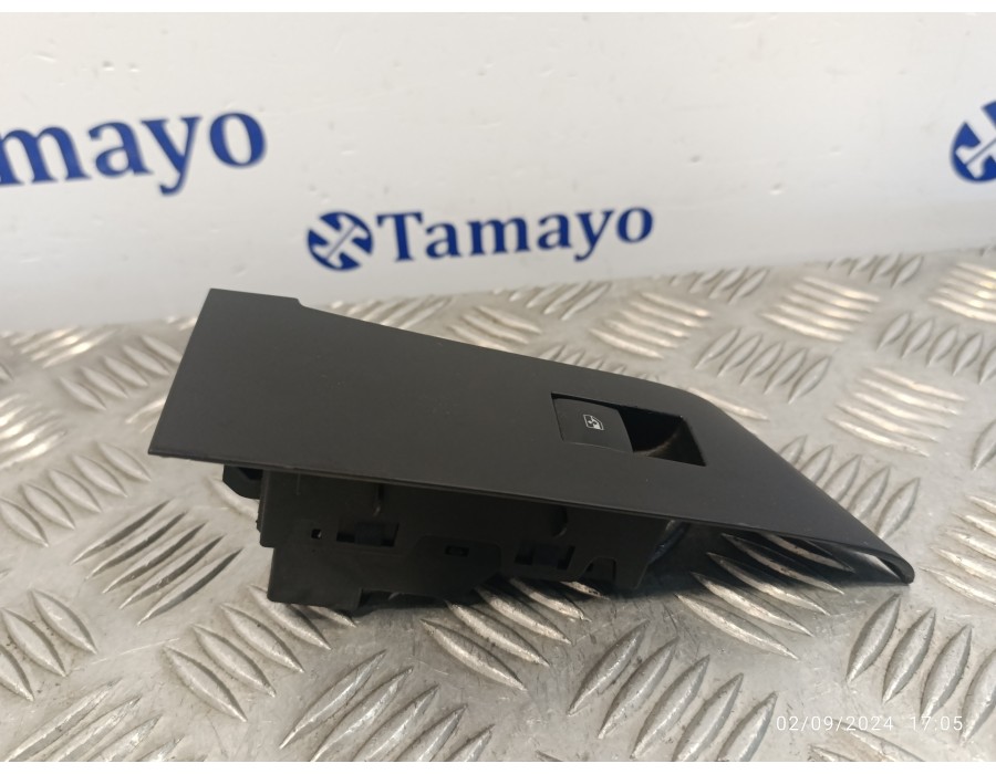 Recambio de mando elevalunas delantero derecho para opel astra j lim. 2.0 16v cdti referencia OEM IAM 13301886  