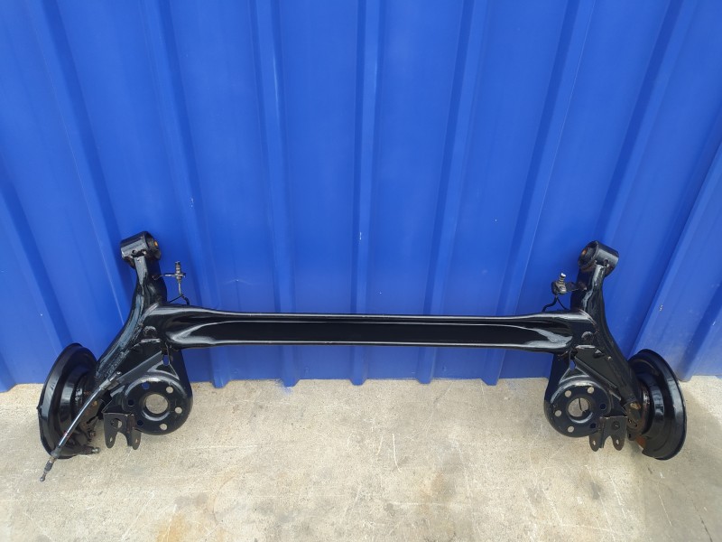 Recambio de puente trasero para toyota prius (nhw30) 1.8 16v cat referencia OEM IAM   