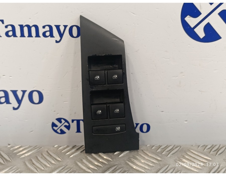 Recambio de mando elevalunas delantero izquierdo para opel astra j lim. 2.0 16v cdti referencia OEM IAM 13305011  