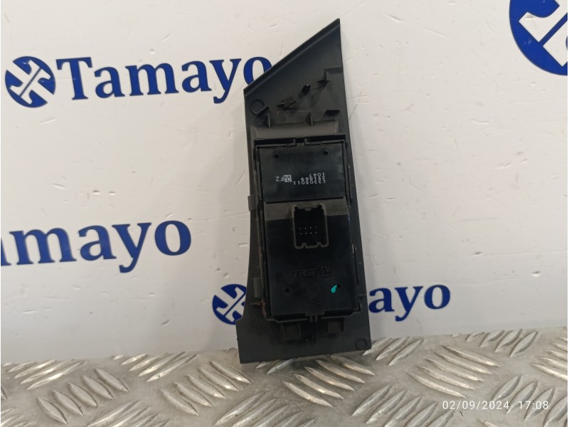 Recambio de mando elevalunas delantero izquierdo para opel astra j lim. 2.0 16v cdti referencia OEM IAM 13305011  