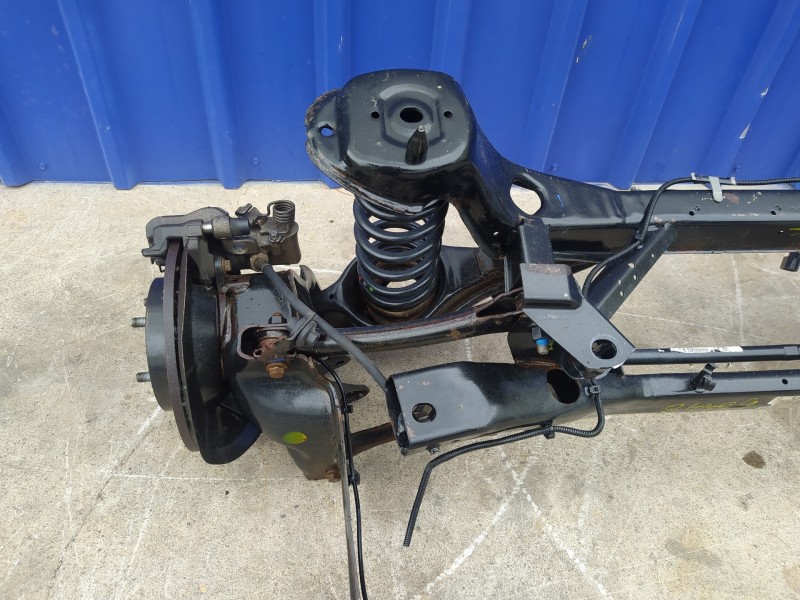 Recambio de puente trasero para ford focus turnier (cb4) 1.6 tdci cat referencia OEM IAM   