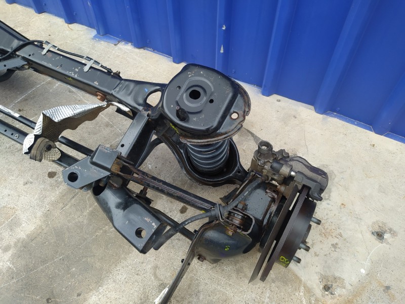 Recambio de puente trasero para ford focus turnier (cb4) 1.6 tdci cat referencia OEM IAM   