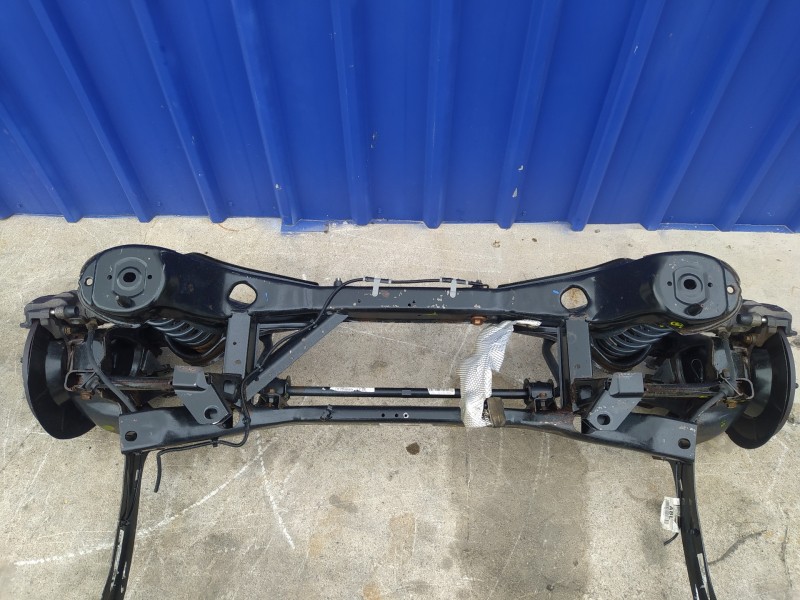 Recambio de puente trasero para ford focus turnier (cb4) 1.6 tdci cat referencia OEM IAM   