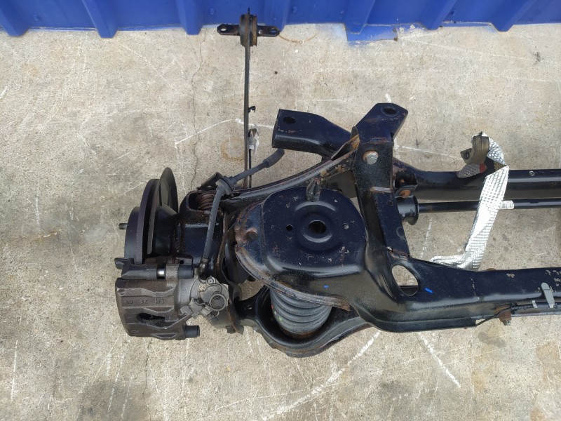 Recambio de puente trasero para ford focus turnier (cb4) 1.6 tdci cat referencia OEM IAM   