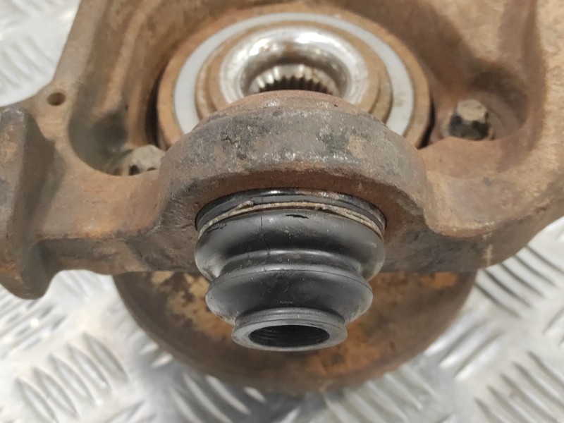 Recambio de mangueta delantera izquierda para jeep cherokee (kj) 2.5 crd cat referencia OEM IAM   