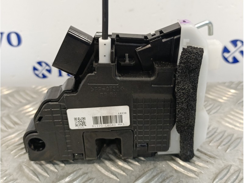 Recambio de cerradura puerta delantera derecha para hyundai i20 1.2 16v cat referencia OEM IAM 81320C8040  