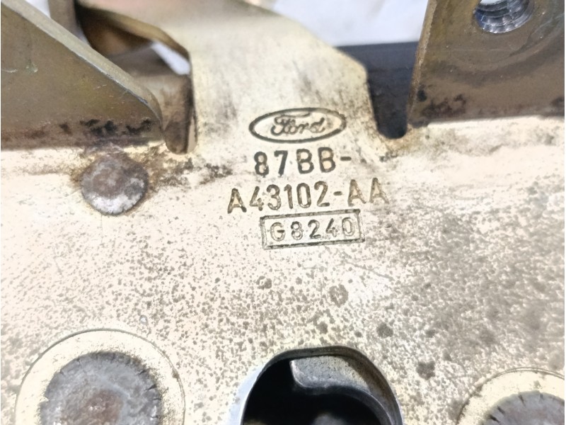 Recambio de cerradura maletero / porton para ford sierra berlina 2.0 (ohc) referencia OEM IAM A43102AA  