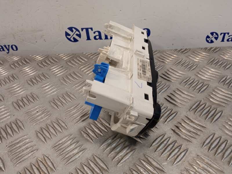 Recambio de mando climatizador para renault clio iv referencia OEM IAM T1019676Z  E1072485