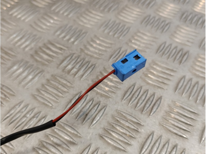 Recambio de cerradura puerta trasera derecha para mercedes-benz clase c (w203) berlina referencia OEM IAM   