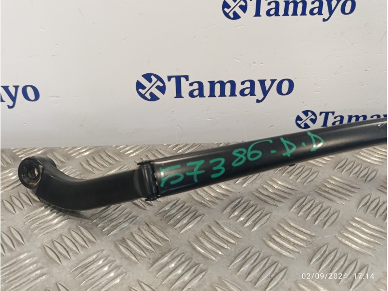 Recambio de brazo limpia delantero derecho para toyota rav4 referencia OEM IAM   