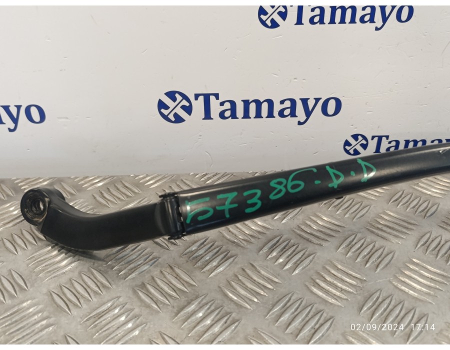 Recambio de brazo limpia delantero derecho para toyota rav4 referencia OEM IAM   