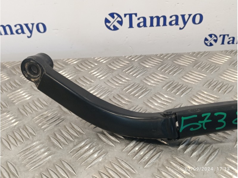Recambio de brazo limpia delantero izquierdo para toyota rav4 referencia OEM IAM   