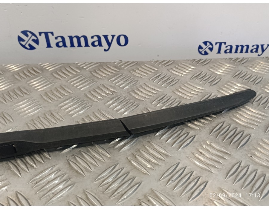 Recambio de brazo limpia delantero izquierdo para toyota rav4 referencia OEM IAM   