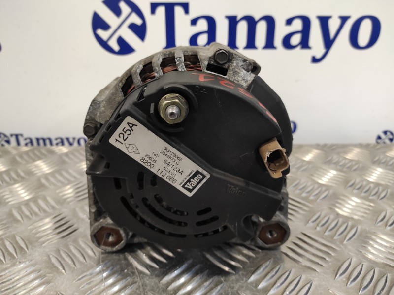 Recambio de alternador para renault laguna ii (bg0) 1.8 cat referencia OEM IAM 8200112065  2542573C
