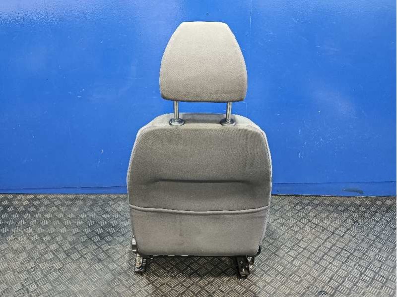 Recambio de asiento delantero izquierdo para seat ibiza (6j5) referencia OEM IAM   
