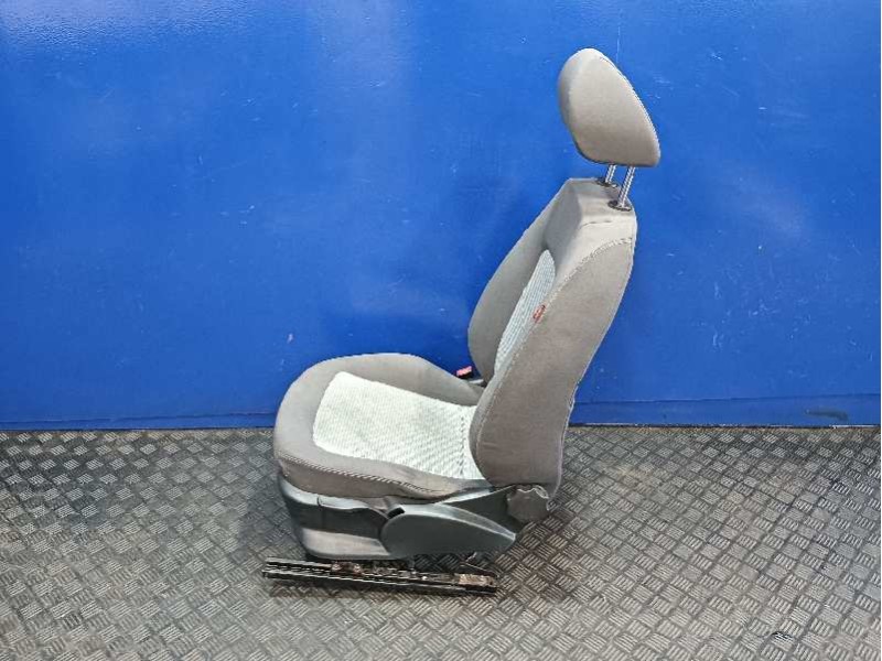 Recambio de asiento delantero izquierdo para seat ibiza (6j5) referencia OEM IAM   