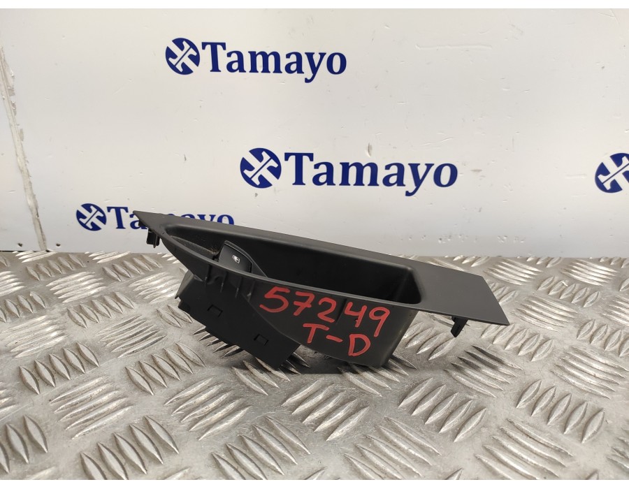 Recambio de mando elevalunas trasero derecho para opel astra j lim. 2.0 16v cdti referencia OEM IAM 13258640  