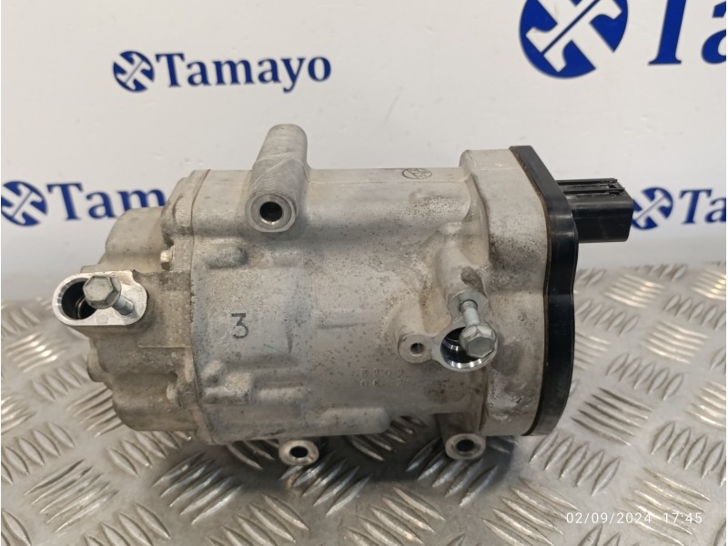 Recambio de compresor aire acondicionado para toyota rav4 referencia OEM IAM 0424001101  ESB27C