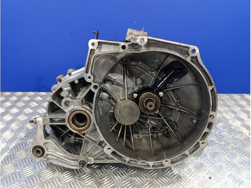 Recambio de caja cambios para mazda 3 lim. (bl) 1.6 cd diesel cat referencia OEM IAM 6M5R7002YC  