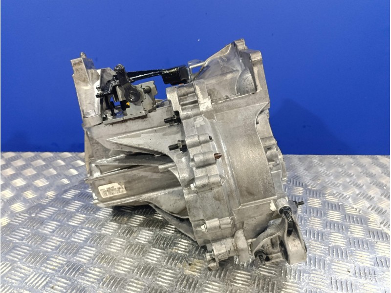 Recambio de caja cambios para mazda 3 lim. (bl) 1.6 cd diesel cat referencia OEM IAM 6M5R7002YC  