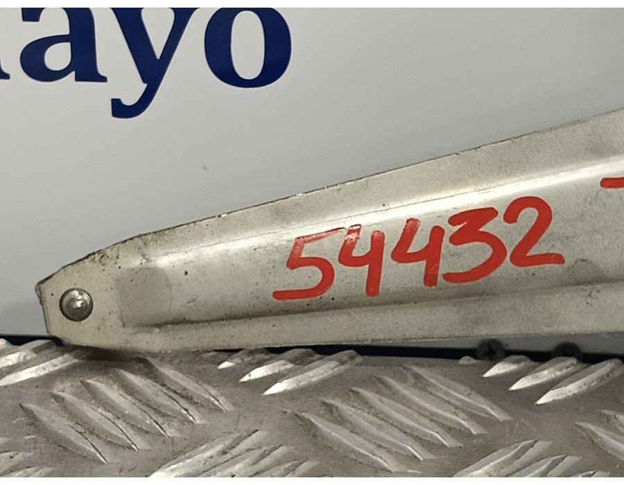 Recambio de elevalunas trasero derecho para toyota rav 4 (a3) 2.2 turbodiesel cat referencia OEM IAM 8572035140  2621002340