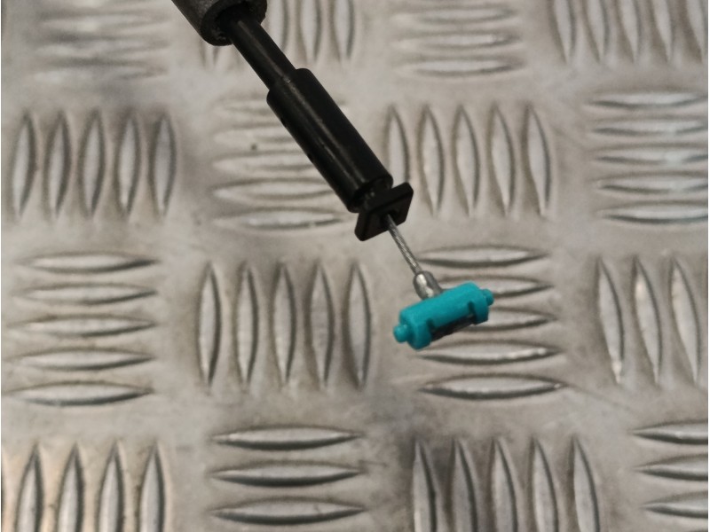 Recambio de cerradura puerta delantera derecha para hyundai i30 fastback 1.4 tgdi cat referencia OEM IAM 81320G3050  