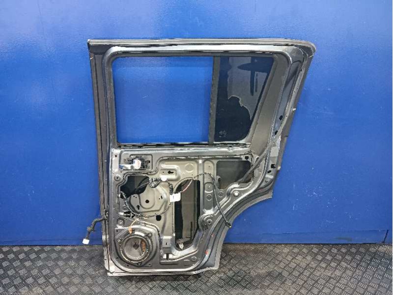 Recambio de puerta trasera derecha para nissan pathfinder (r51) referencia OEM IAM   