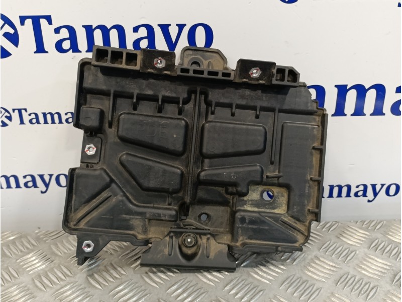 Recambio de soporte bateria para hyundai i30 fastback 1.4 tgdi cat referencia OEM IAM 37150G4000  