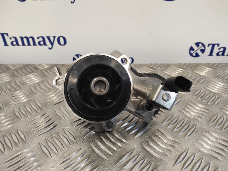 Recambio de bomba agua para volkswagen polo (6c1) 1.4 tdi referencia OEM IAM 04B121011G  04L907284A
