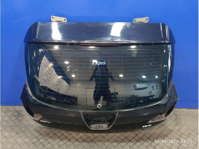 Recambio de porton trasero para opel astra j lim. 2.0 16v cdti referencia OEM IAM   