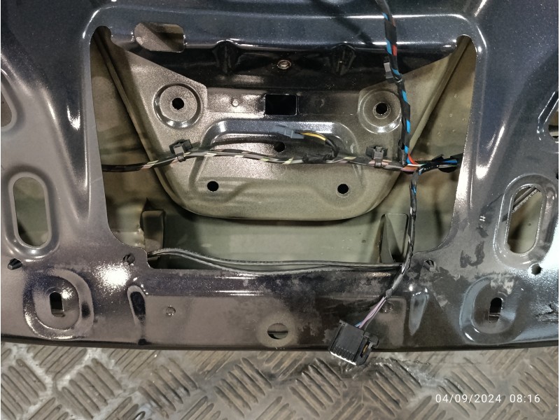 Recambio de porton trasero para opel astra j lim. 2.0 16v cdti referencia OEM IAM   