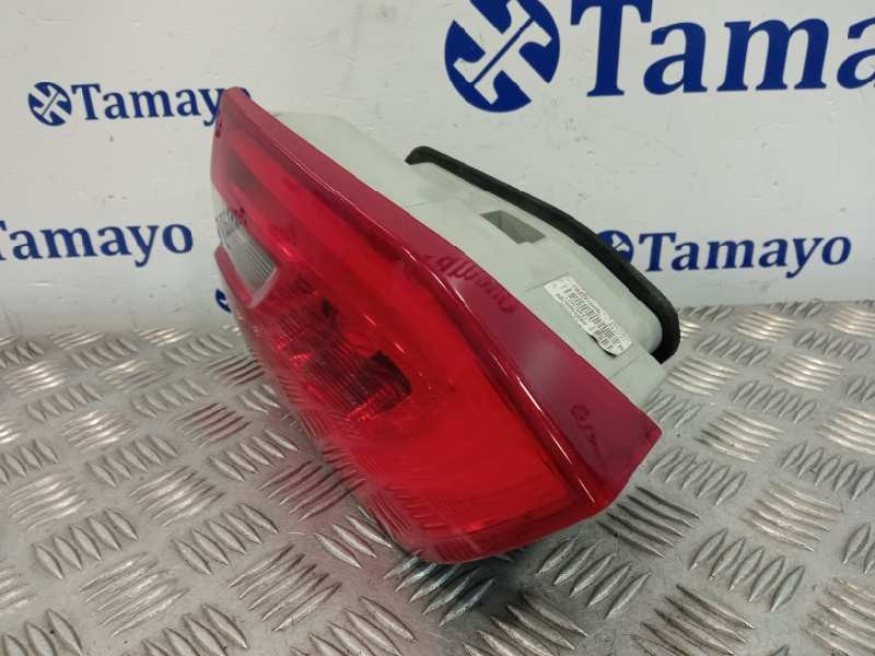 Recambio de piloto trasero derecho interior para peugeot 308 sw referencia OEM IAM 9678094880  
